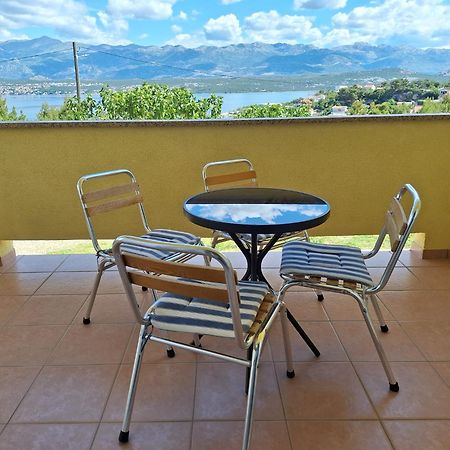 Apartments Mikecin Novigrad  Екстер'єр фото