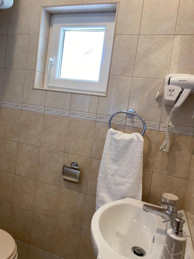 Apartments Mikecin Novigrad  Екстер'єр фото