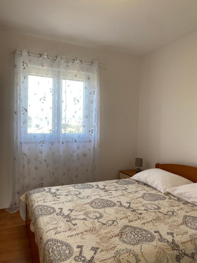 Apartments Mikecin Novigrad  Екстер'єр фото