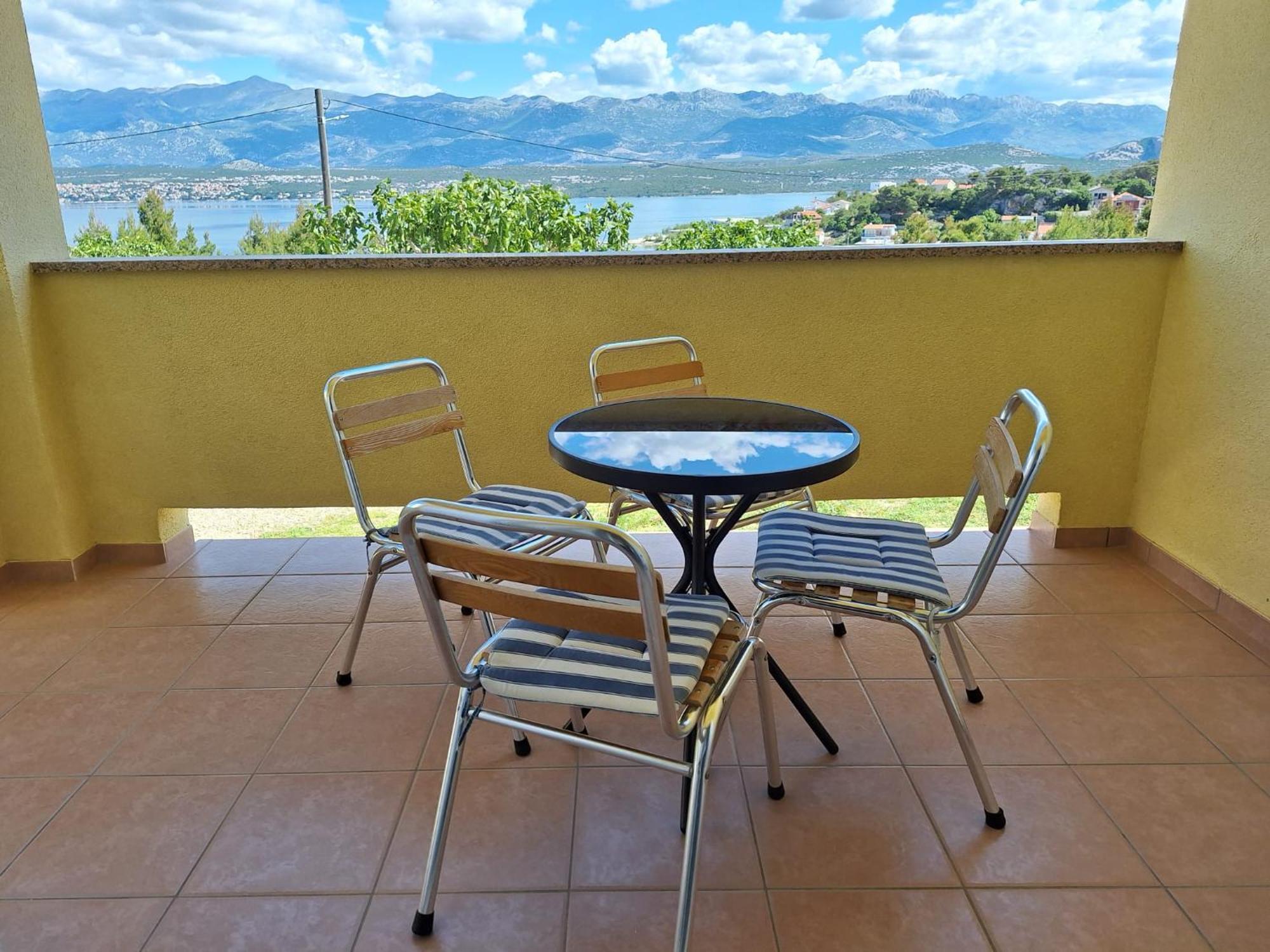 Apartments Mikecin Novigrad  Екстер'єр фото